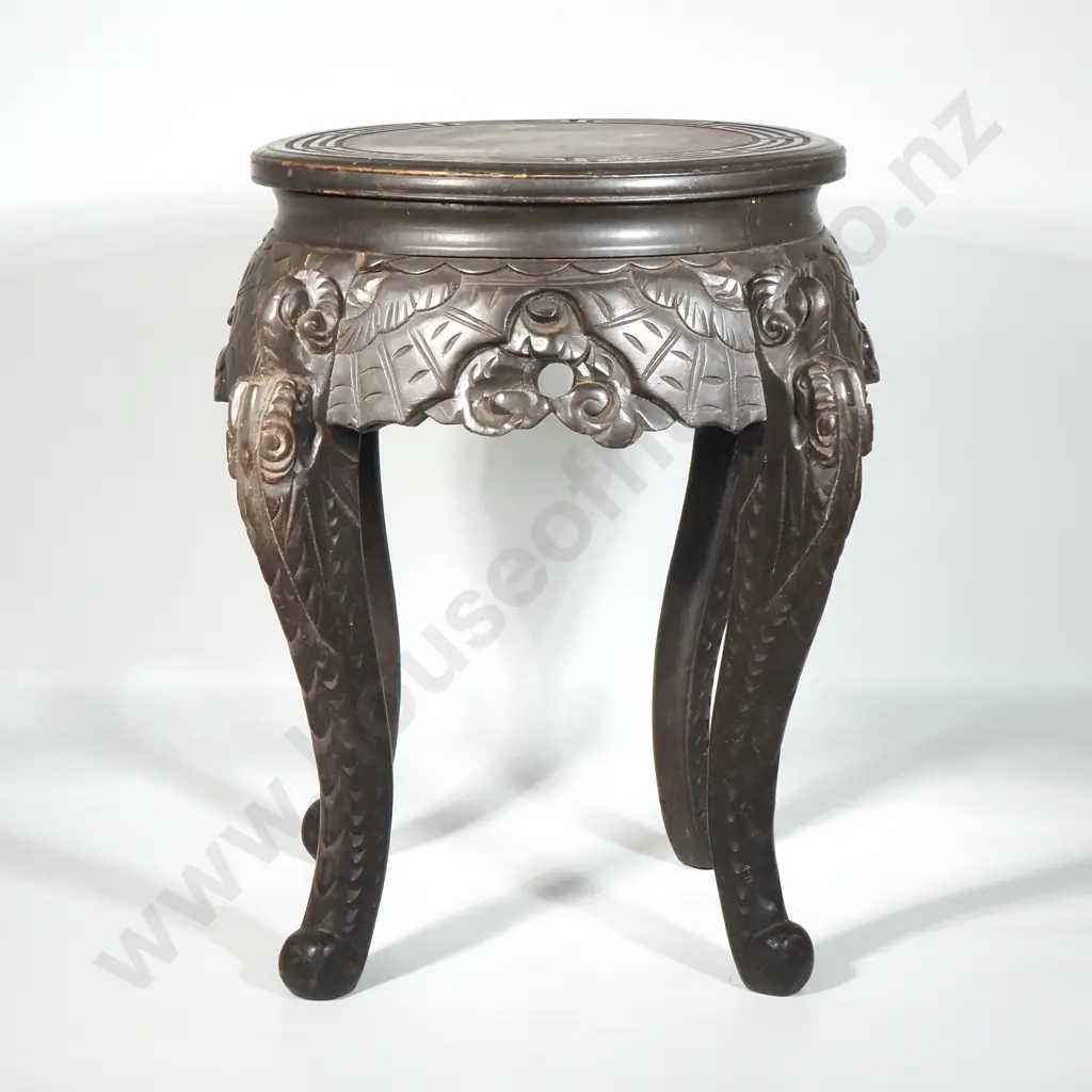 Carved Oriental Plant Stand A/F. Image 1++