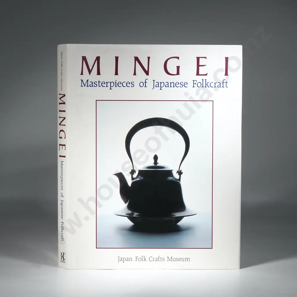 Mingei: Masterpieces of Japanese Folkcraft Hardcover - 1991 by Japan Folk Crafts Museum Image 1++