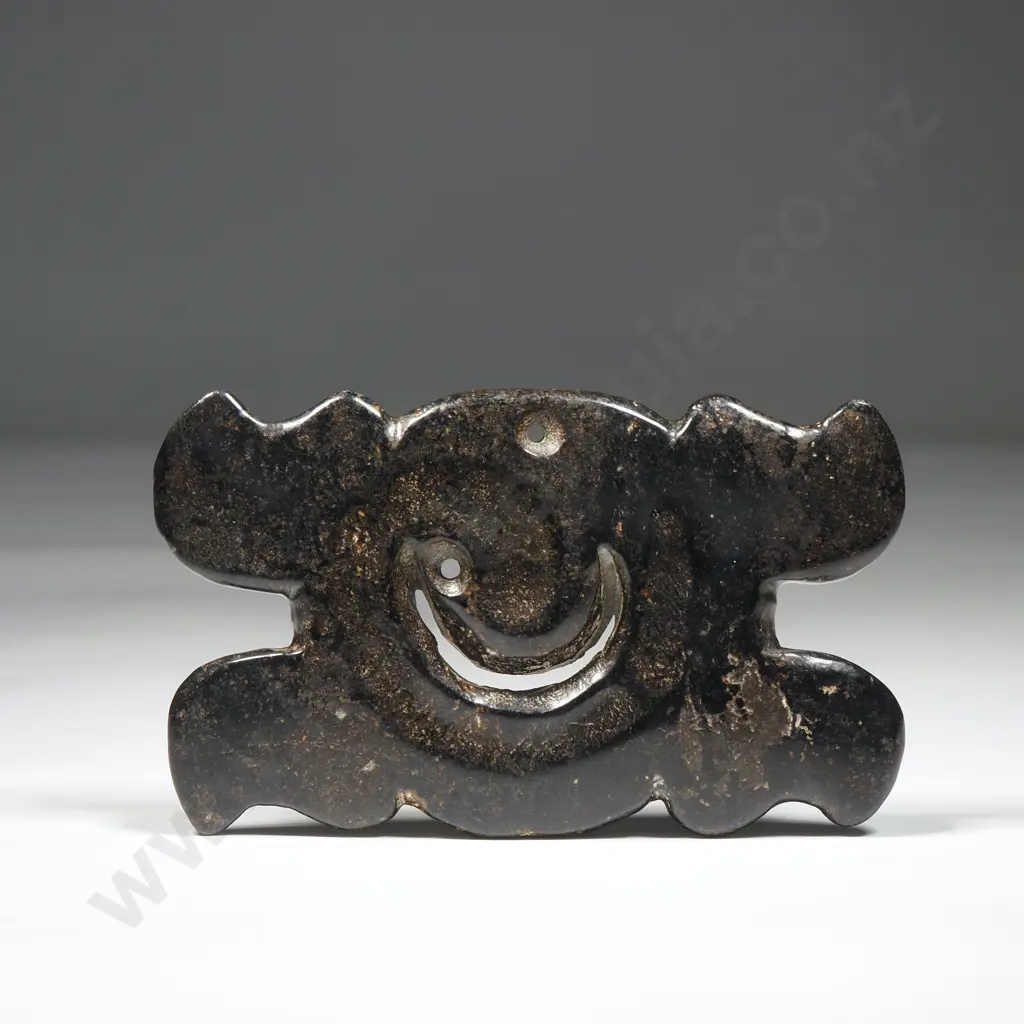 Chinese Black Meteorite? Two Heads, Yubi Carving. Possibly From The Hongshan Dynasty Image 1++