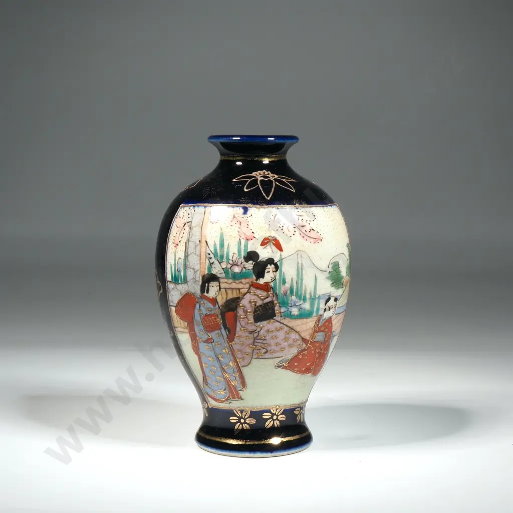 Japanese Satsuma Double Panel  Vase With Scenes Of Geisha Girls In A Garden Scene.  Image 1++