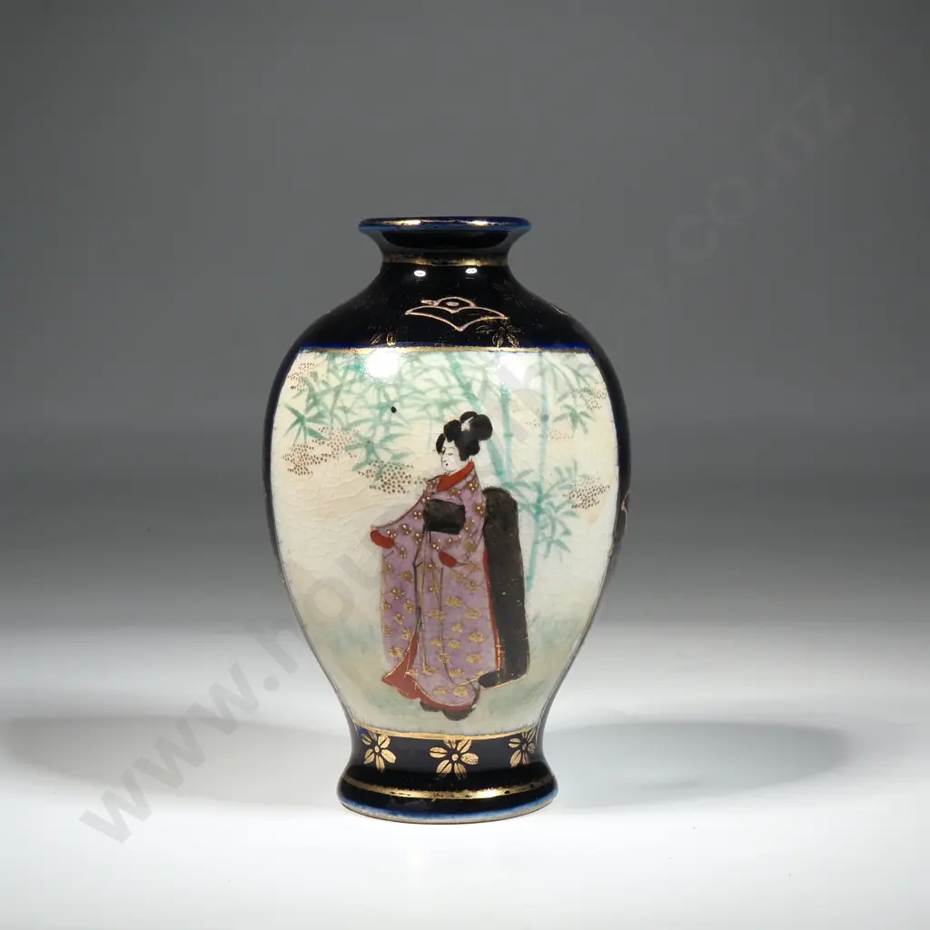 Japanese Satsuma Double Panel  Vase With Scenes Of Geisha Girls In A Garden Scene.  Image 1++