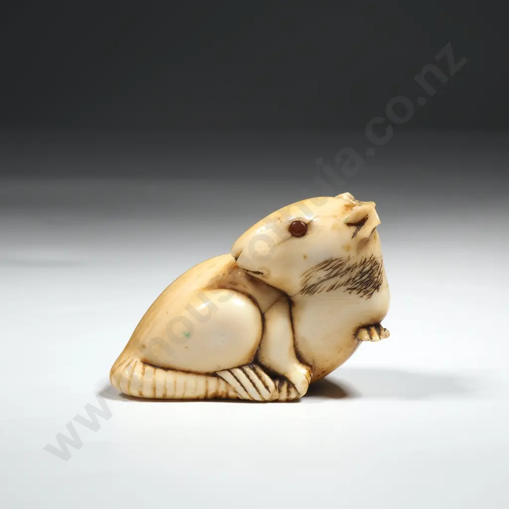 Antique Ivory Rat Netsuke w Inlaid Eyes Image 1++