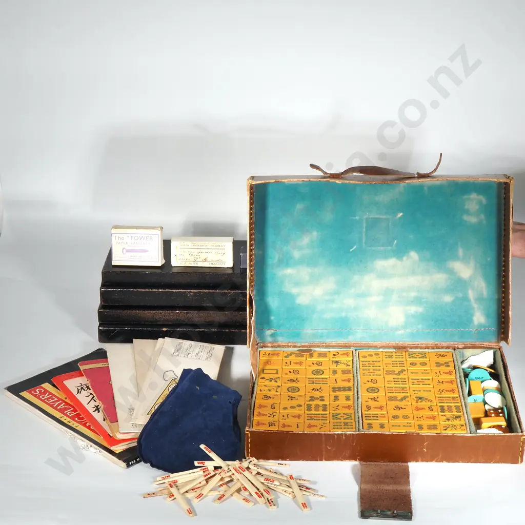Vintage Chinese Butterscotch Bakelite Mahjong Set with 148 Tiles & Boards & Complete with Instructions Image 1++