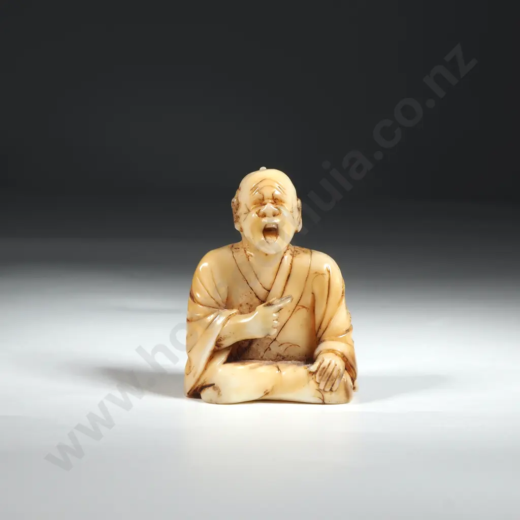 Ivory Netsuke Of a Seated Man With Open Mouth Image 1++