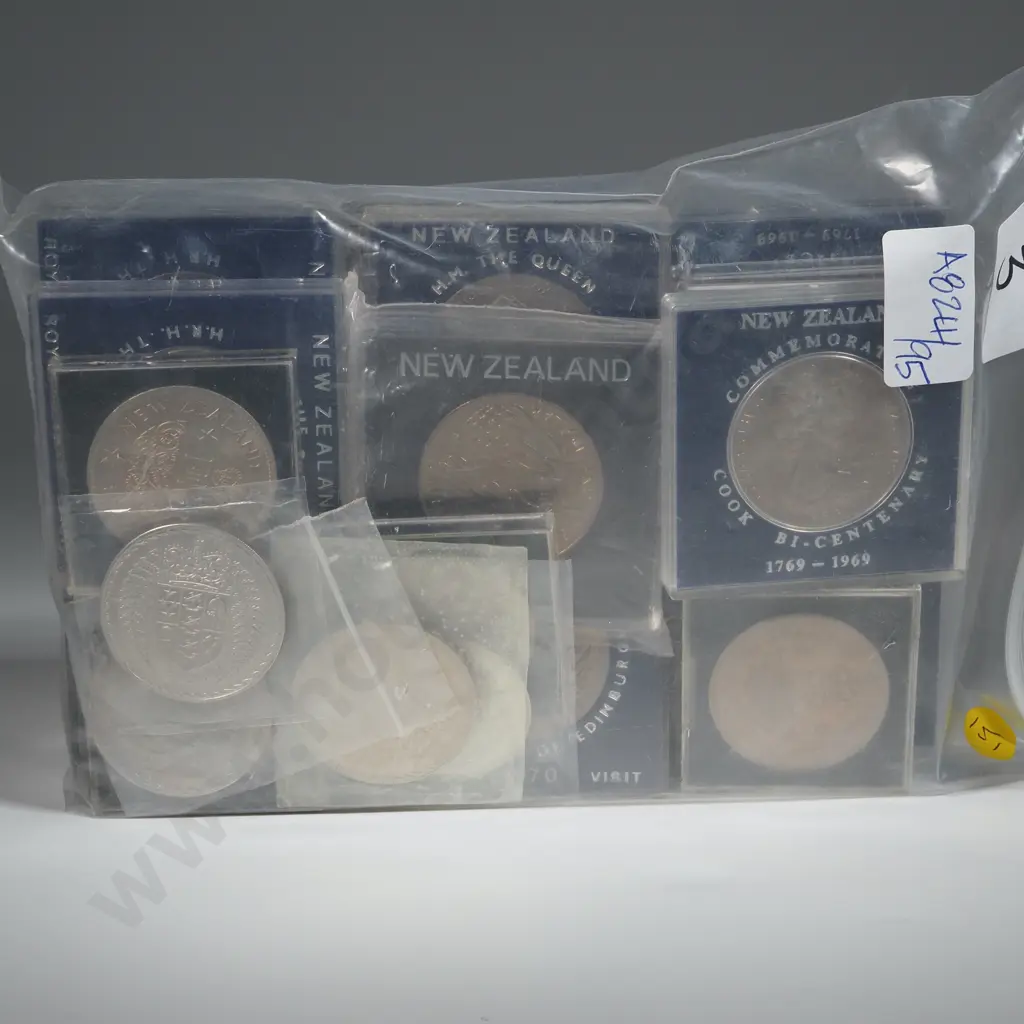 30 New Zealand Uncirculated One Dollar Coins and Eight 1953 Crowns  Image 1++