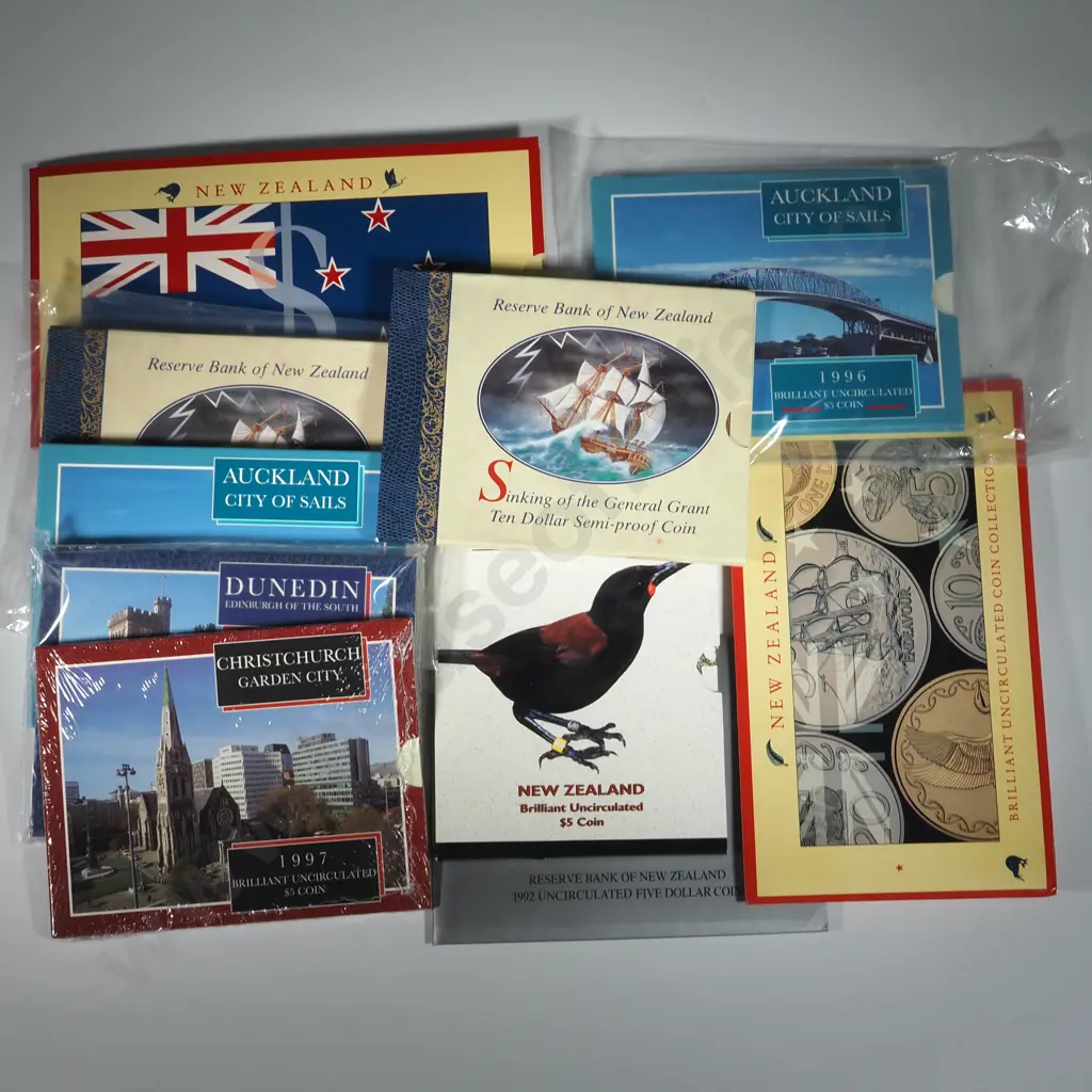 Ten New Zealand UNC Coin Sets  Image 1++