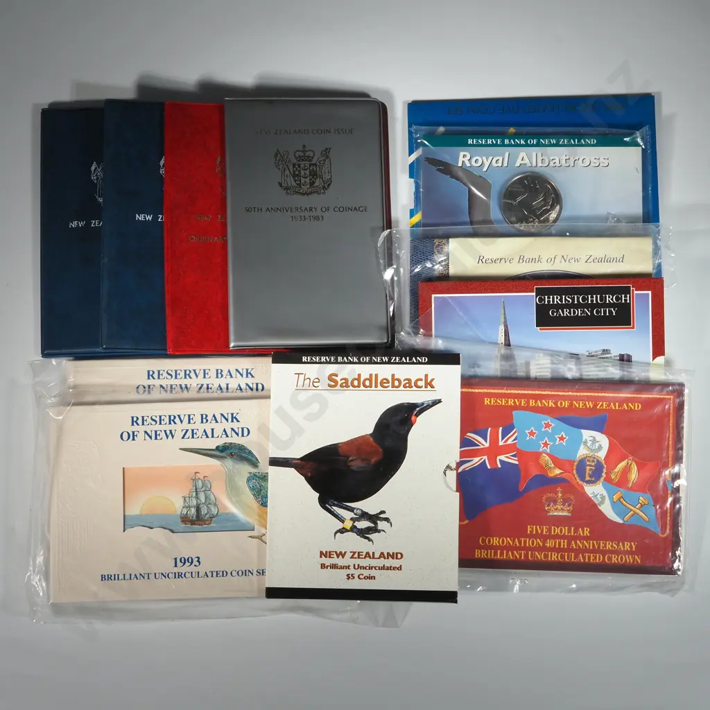 12 New Zealand UNC Coin Sets  Image 1++