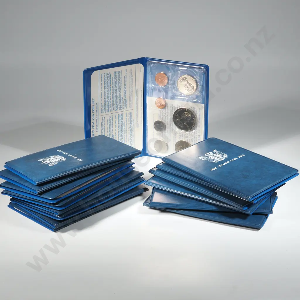 Ten New Zealand UNC Coin Sets  Image 1++