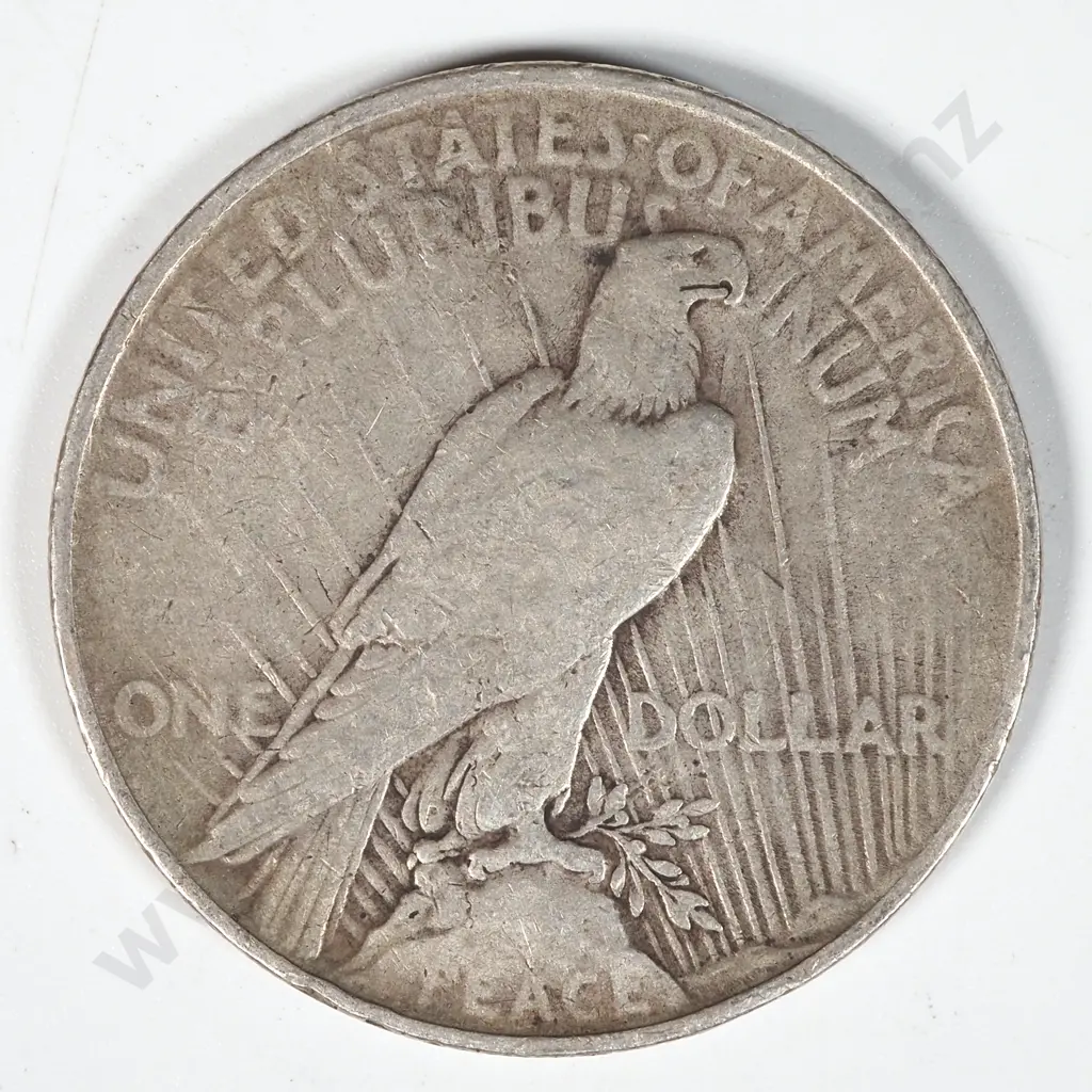 1922 United States of America Liberty Silver Dollar  Image 1++