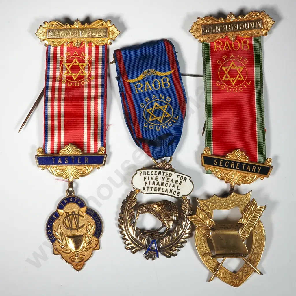 Assorted Selection of Masonic Medals  Image 1++