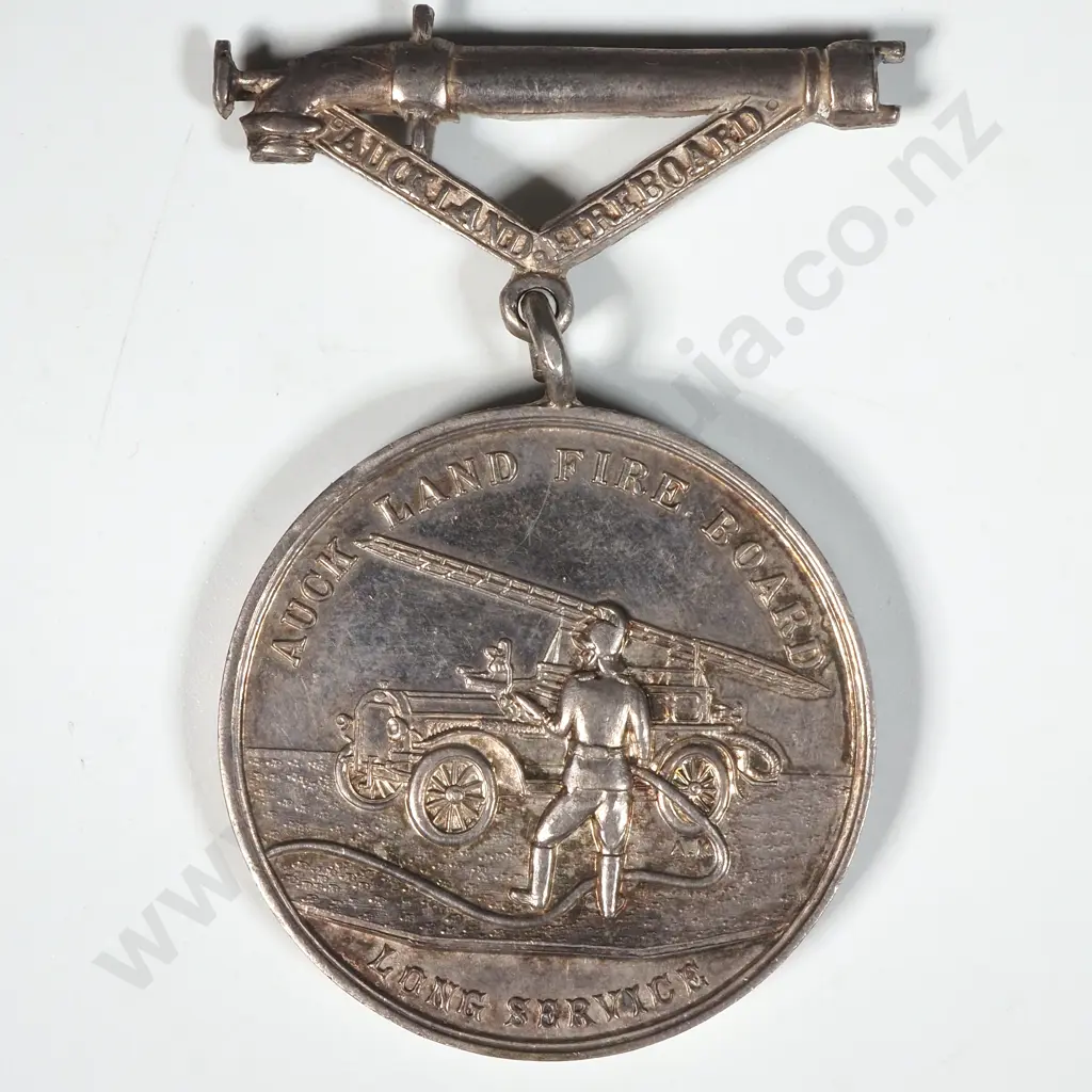 1962 UFBA Medal to Fm A Smith - Auckland Fireboard - 46.4 Grams Image 1++