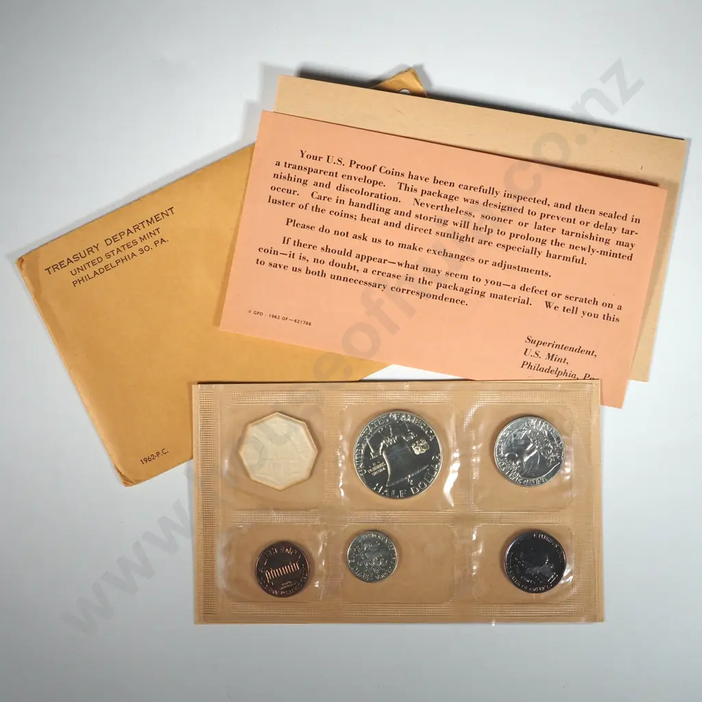 1962 United States of American Philadelphia Coin Set in Original Packaging - 90% Silver  Image 1++