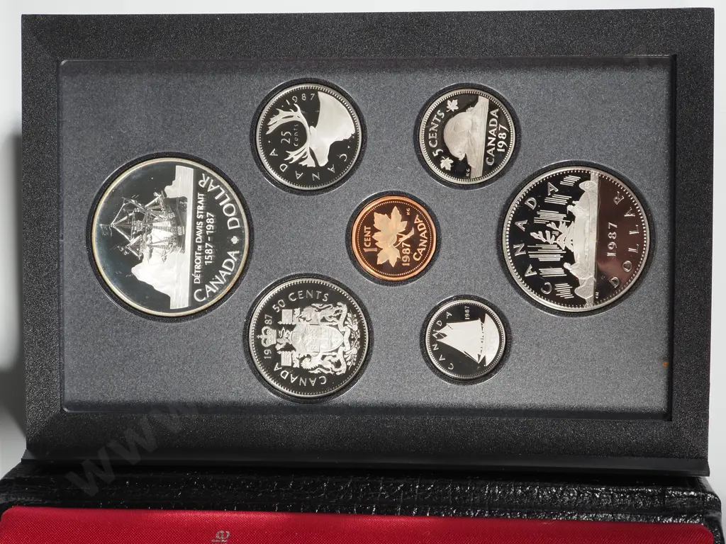 Canada Proof Set / United States UNC Set & Sterling Silver Proof 25 Pence Coin Image 1++