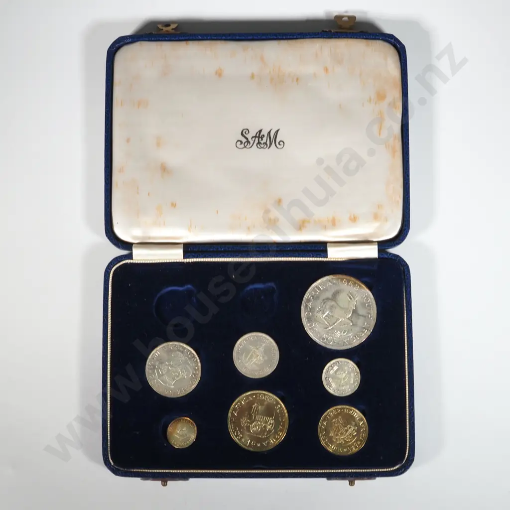 1962 South Africa Cased Proof Coin Set - Missing Gold Coins  Image 1++