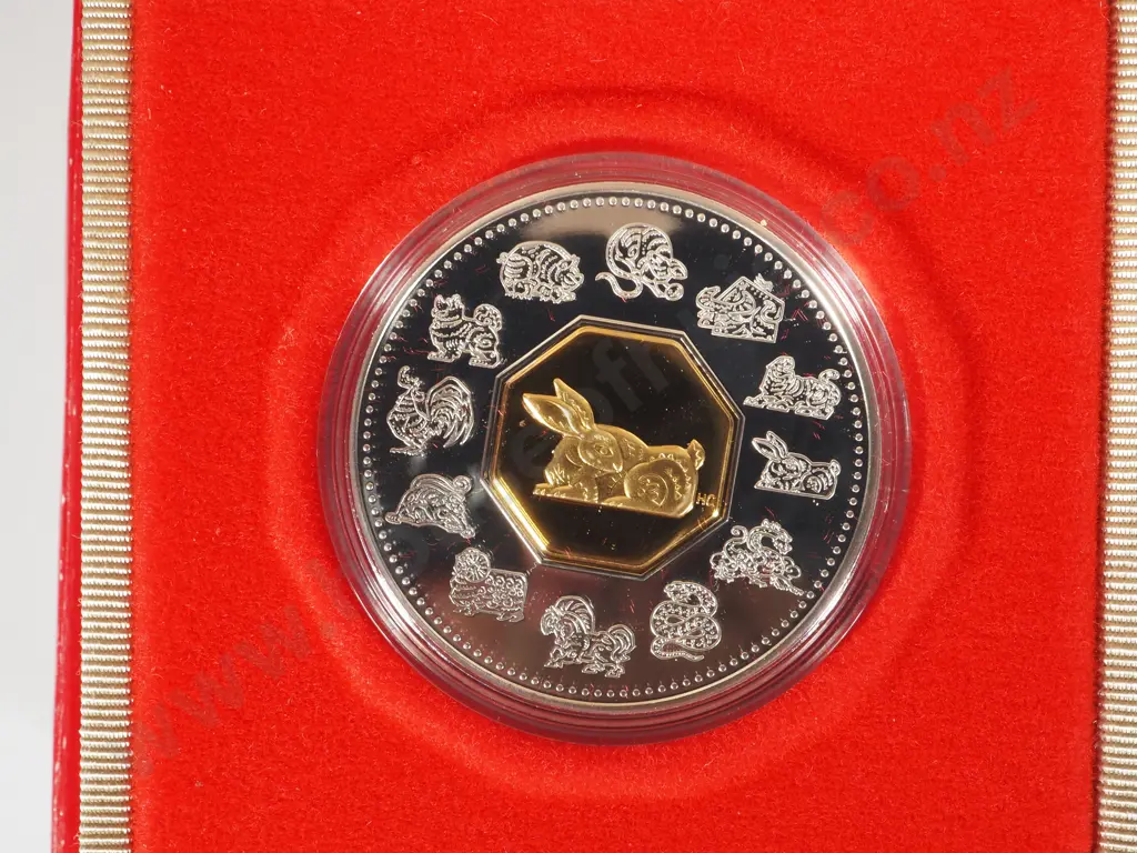 1999 Luna Silver Coin from Canada - 1 Troy Ounce ASW  Image 1++