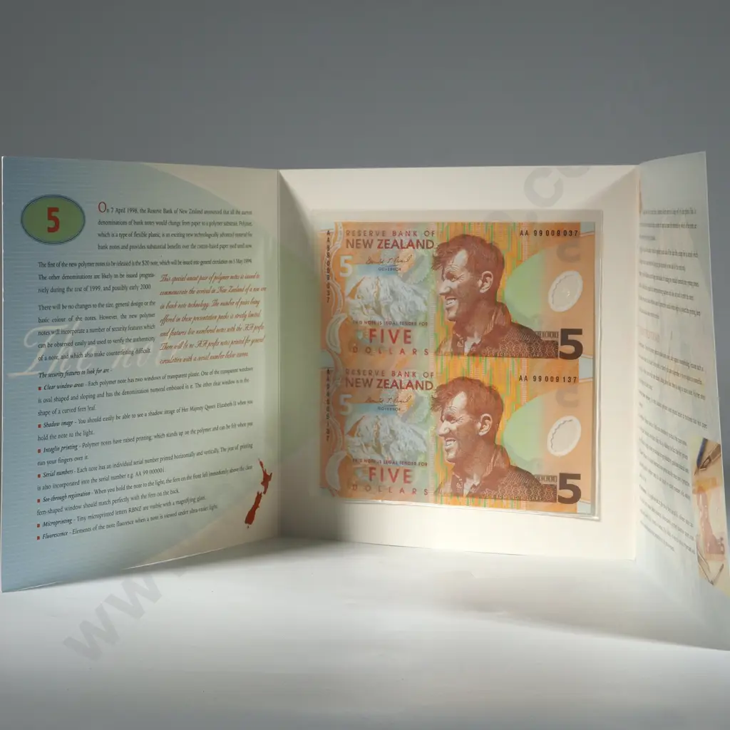 1999 Five Dollar Uncut Sheet of Two Presentation Pack  Image 1++