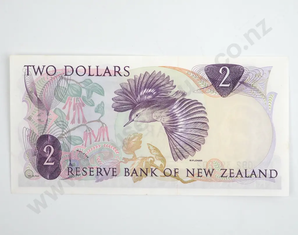 New Zealand Two Dollar Fleming Banknote AUNC Image 1++