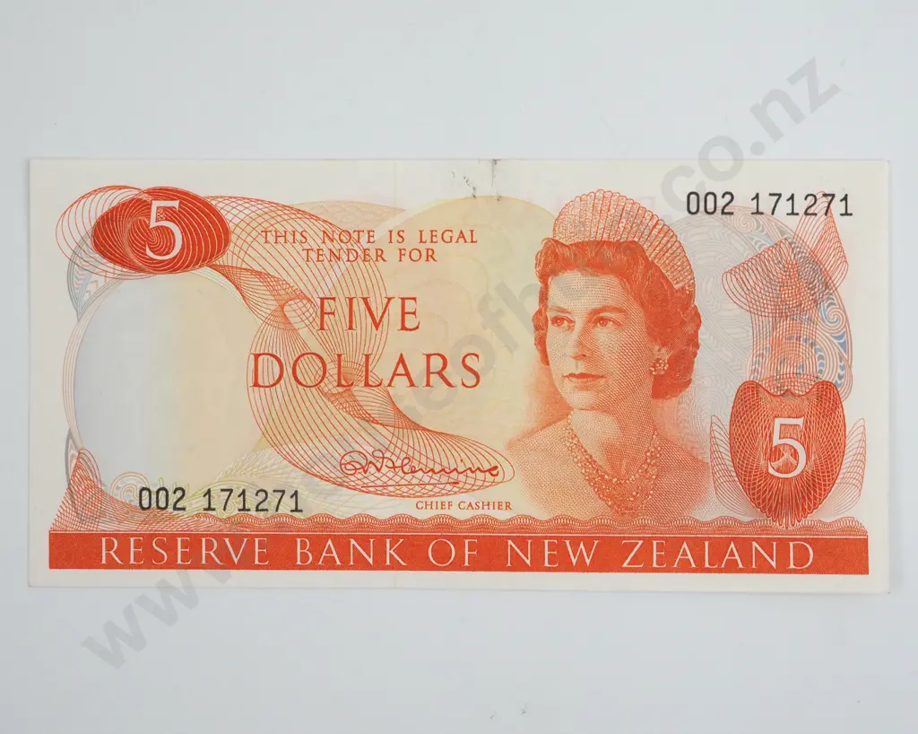 New Zealand Five Dollar Fleming Banknote AUNC  Image 1++