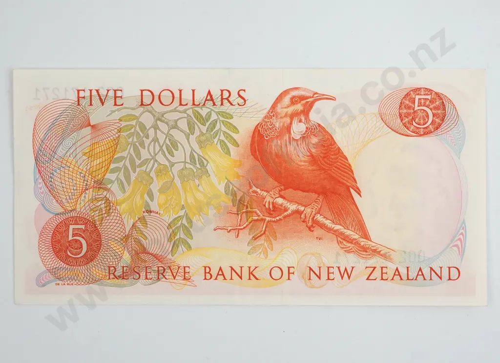 New Zealand Five Dollar Fleming Banknote AUNC  Image 1++