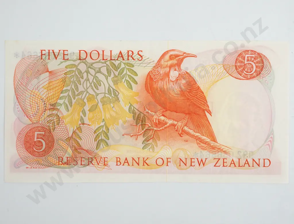 New Zealand Five Dollar Hardie Star Banknote AUNC   Image 1++