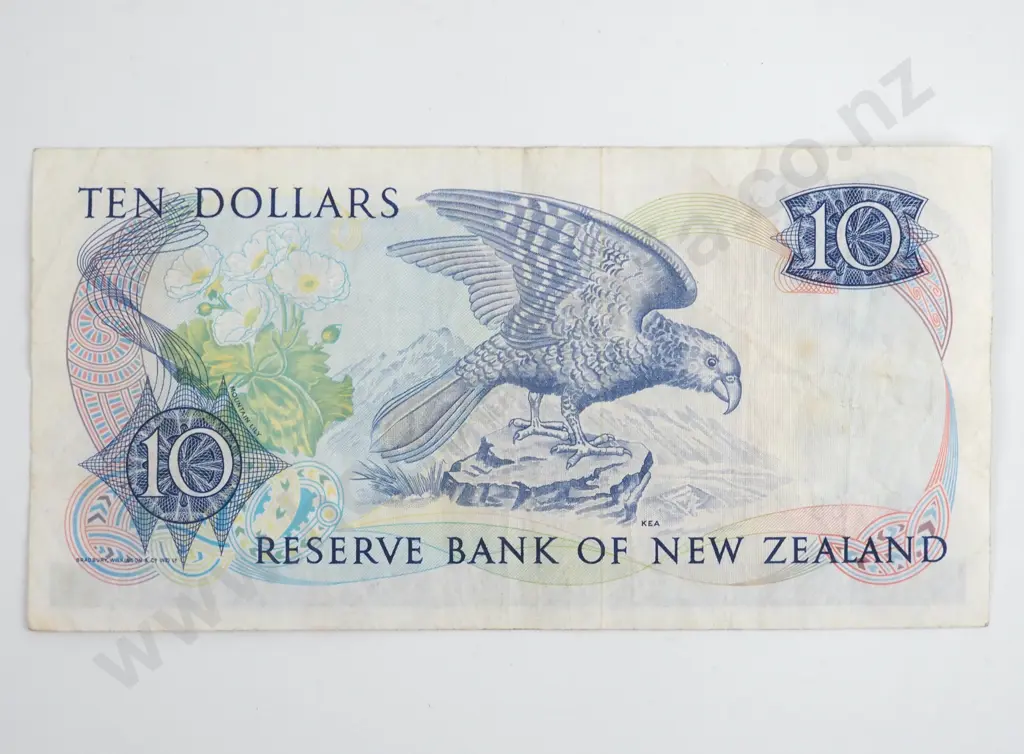 New Zealand Ten Dollar Hardie Star Banknote NA Image 1++