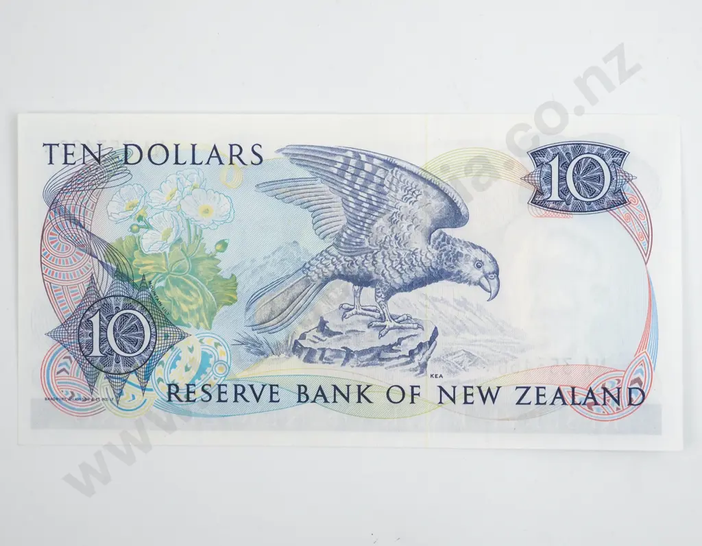 New Zealand Ten Dollar Hardie Star Banknote NA Image 1++