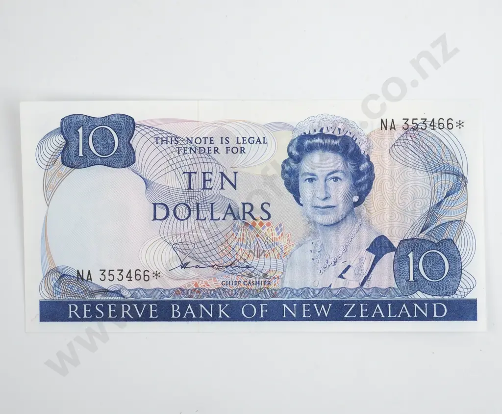 New Zealand Ten Dollar Hardie Star Banknote NA Image 1++
