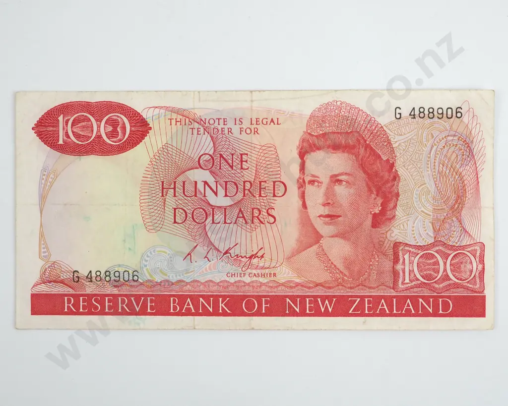 100 Dollar New Zealand Knight Banknote - G Prefix  Image 1++
