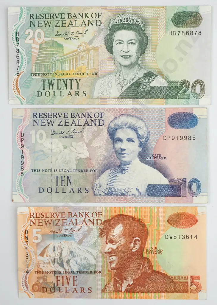 New Zealand 5/ 10 / 20 New Zealand Banknotes  Image 1++