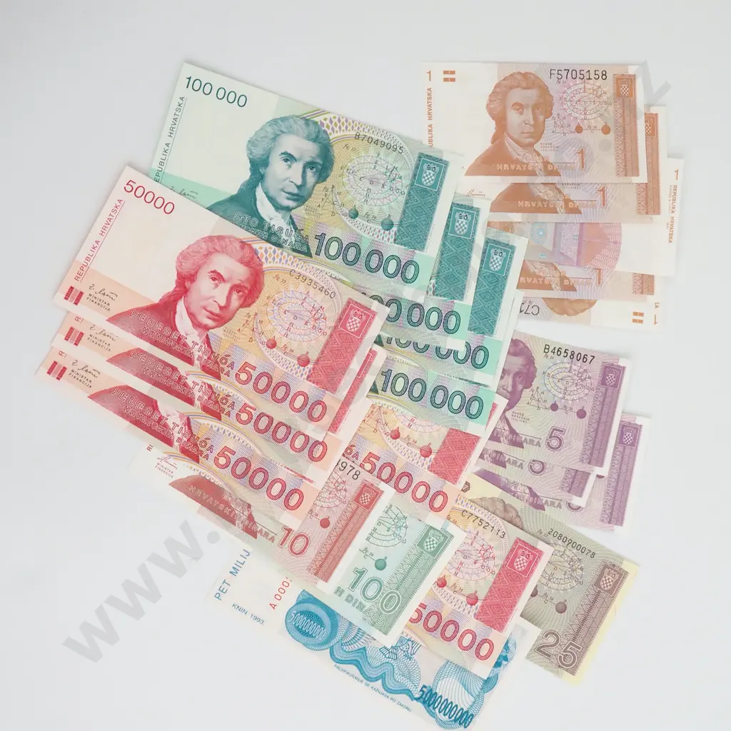 Assorted Lot of of Croatian Banknotes  Image 1++