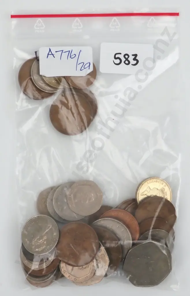 315 Grams of United Kingdom Coinage  Image 1++