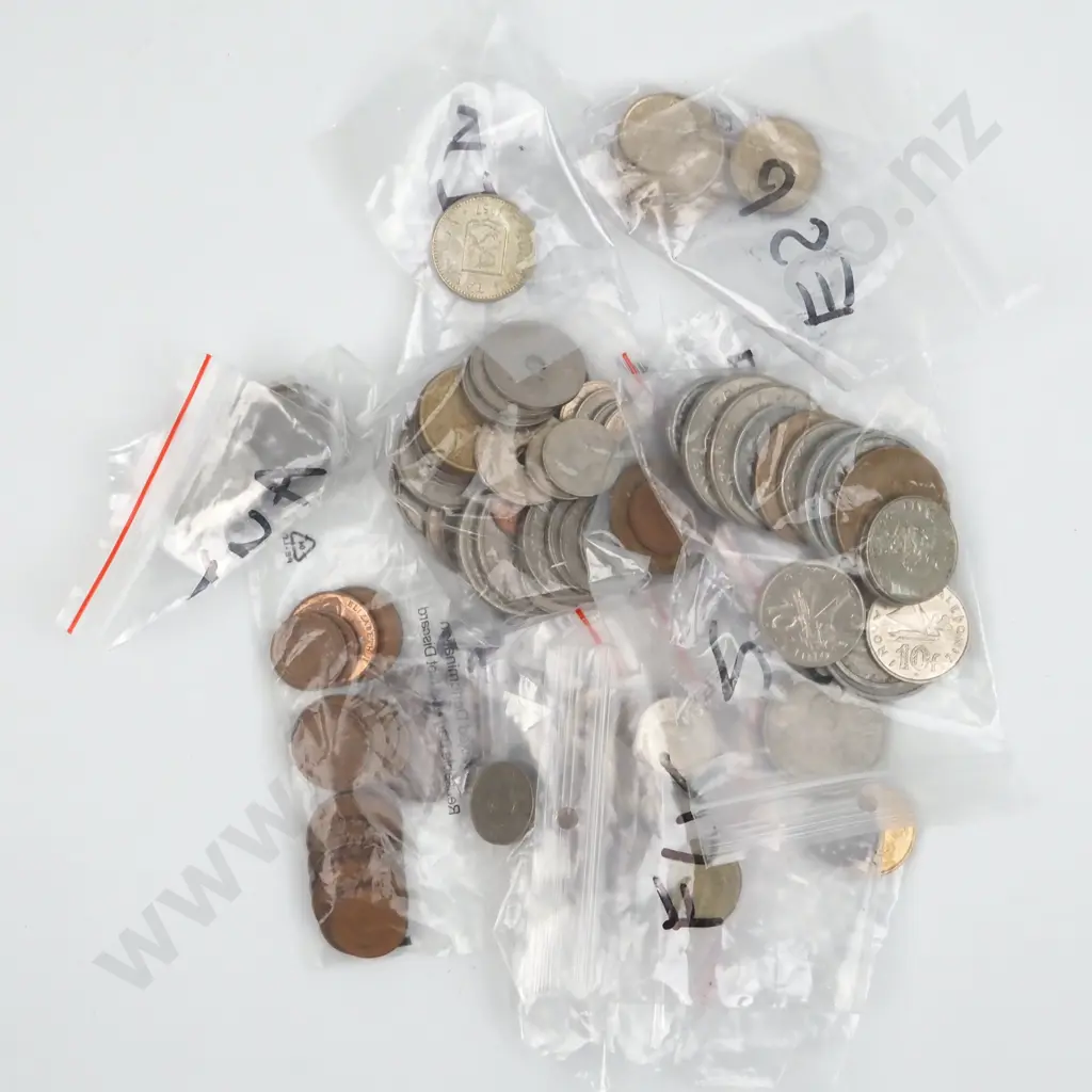 Assorted International Coinage  Image 1++