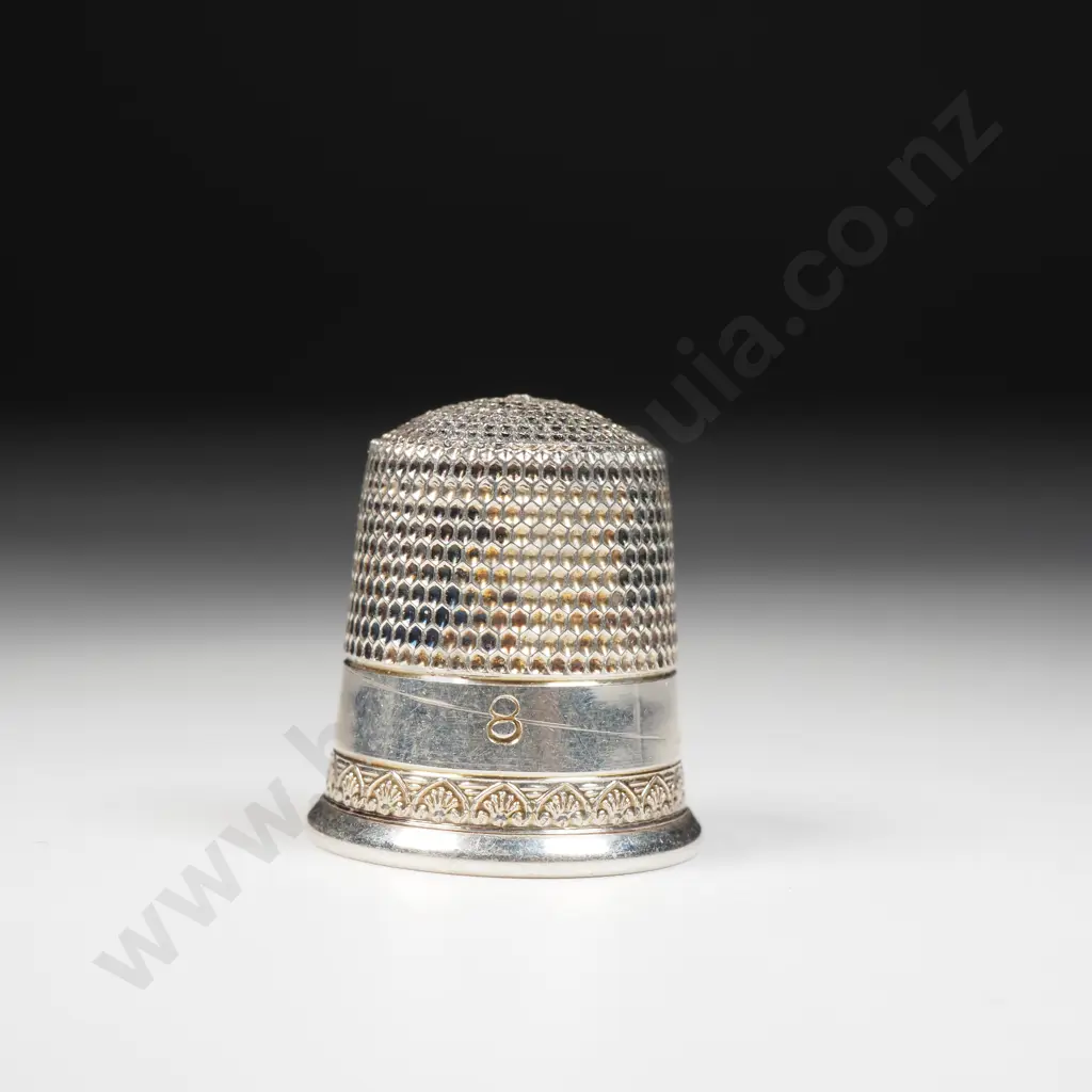 Sterling Silver  Simons & Co Thimble w Palmette Decoration to Base Image 1++