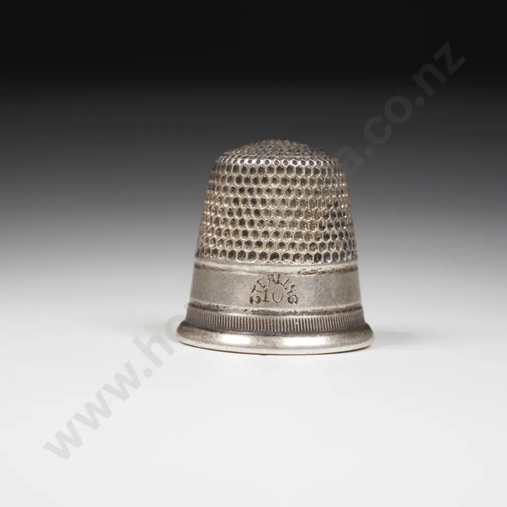 Sterling Silver Thimble - Size 10 Image 1++