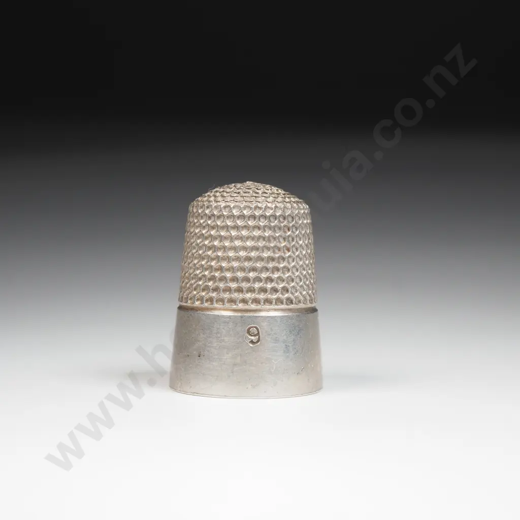 Sterling Silver Simons & Co Thimble - size 9 Image 1++