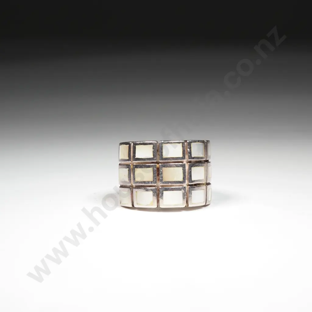 Sterling Silver Modernist Ring Set w Mother of Pearl Image 1++