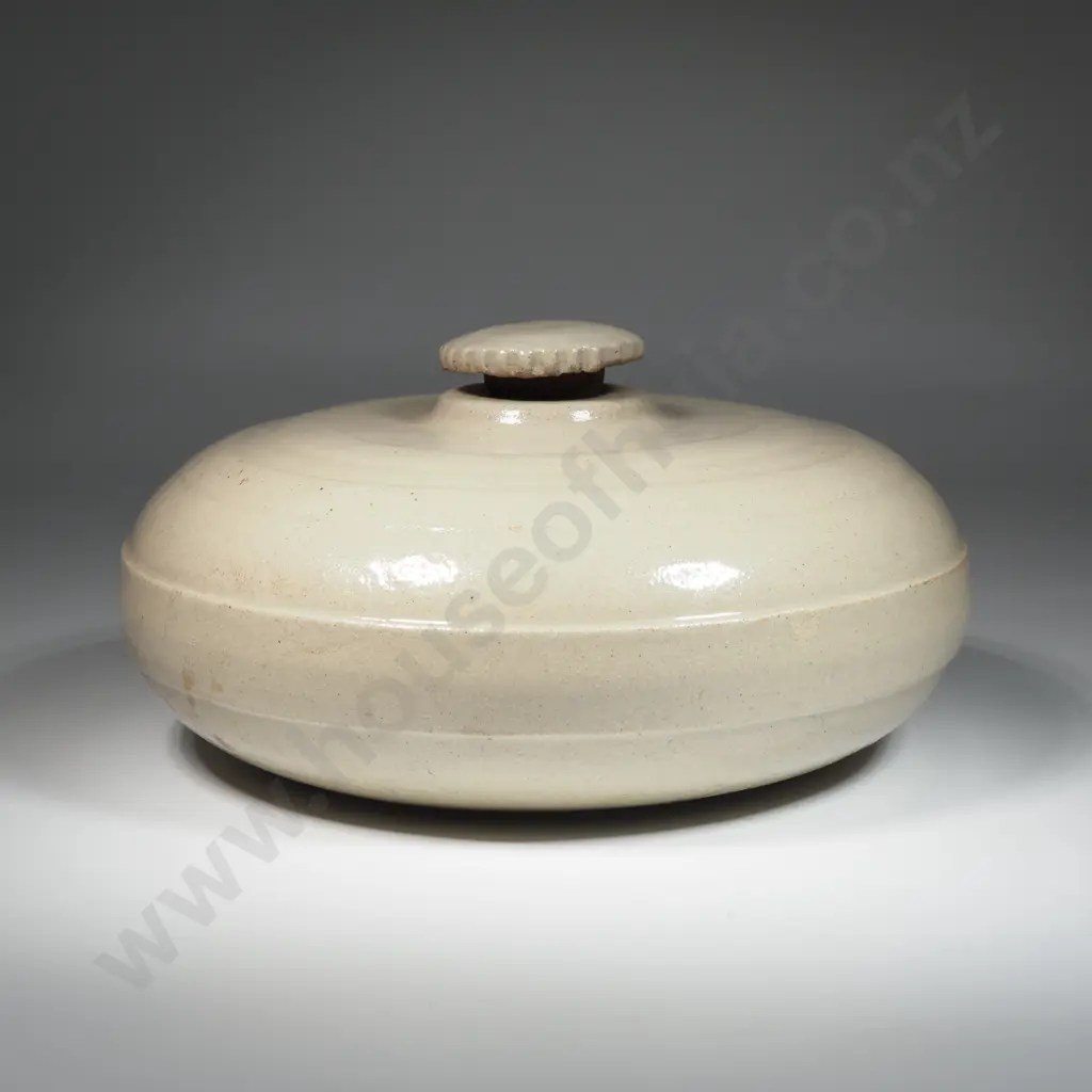 Vintage Circular Stoneware Hot Water Bottle Image 1++