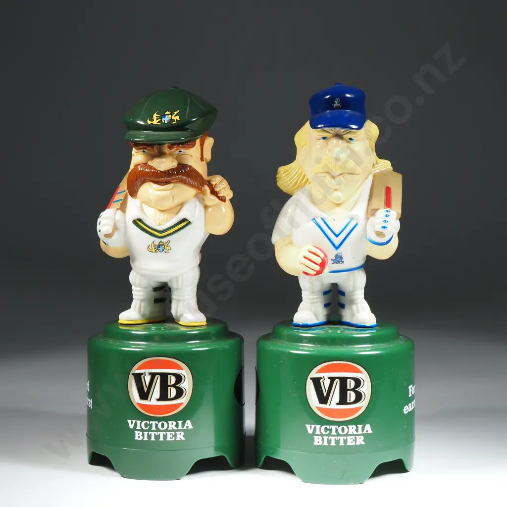 Pair of Victoria Bitter Figurines David Boon & Ian Botham Radios  Image 1++