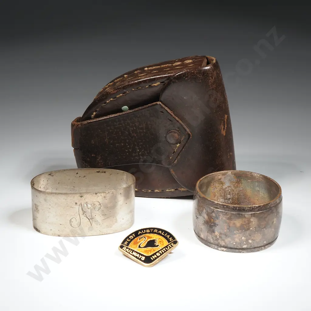 World War 1 Period Compass Holder, 2 EP Serviette Rings & A West Australian Railways Institute Badge Image 1++