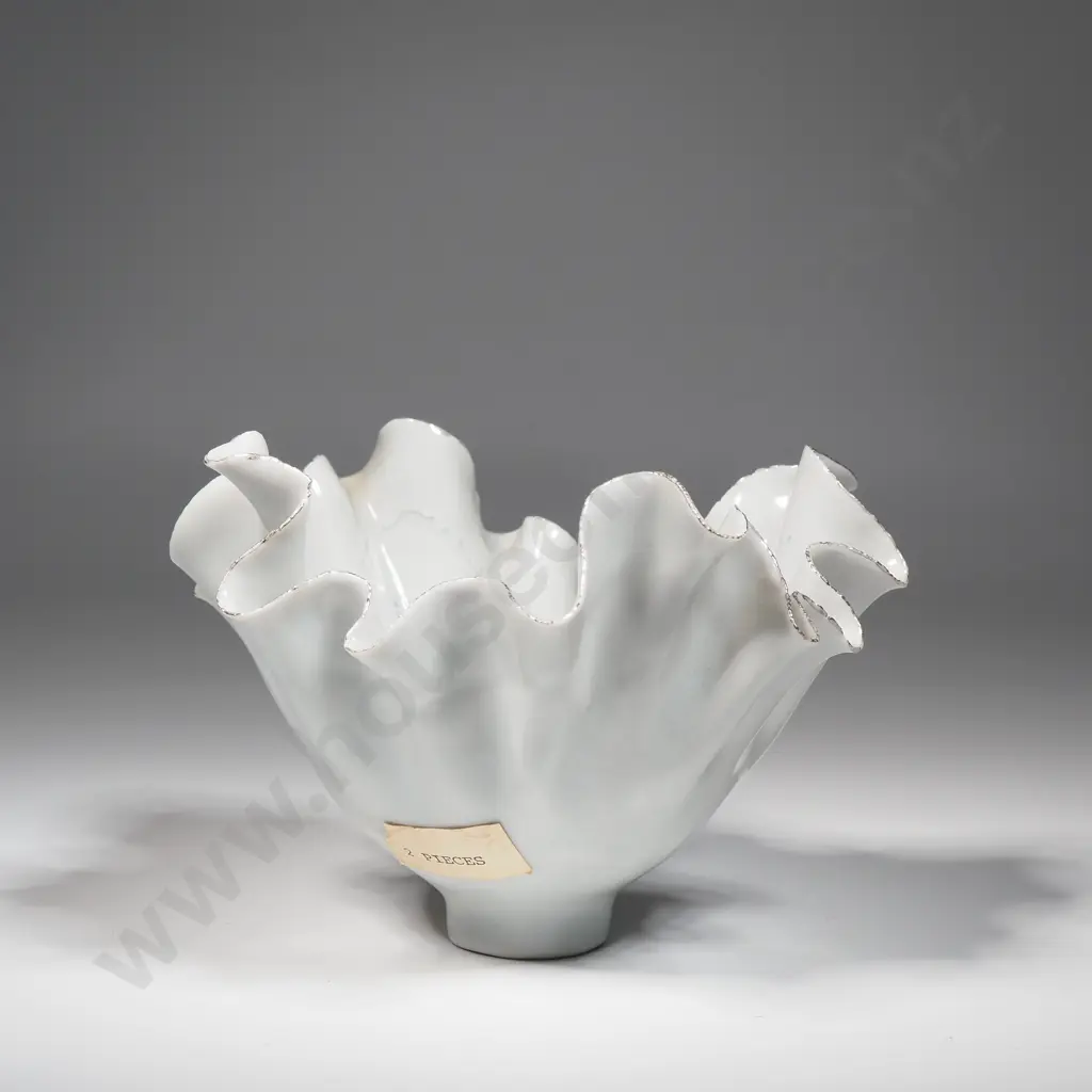 A Barbara Hockenhull Art Pottery Handerkerchief Vase Image 1++