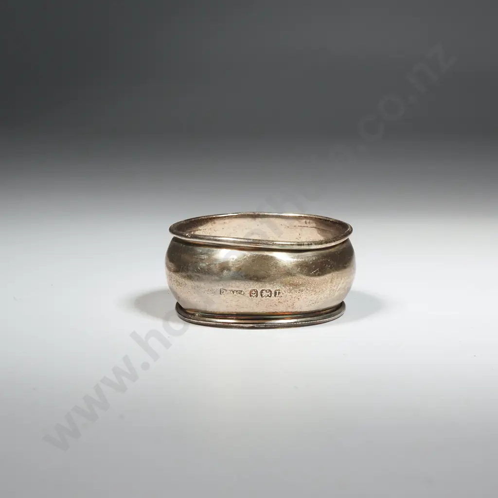Sterling Silver Serviette Ring. A/F  Image 1++
