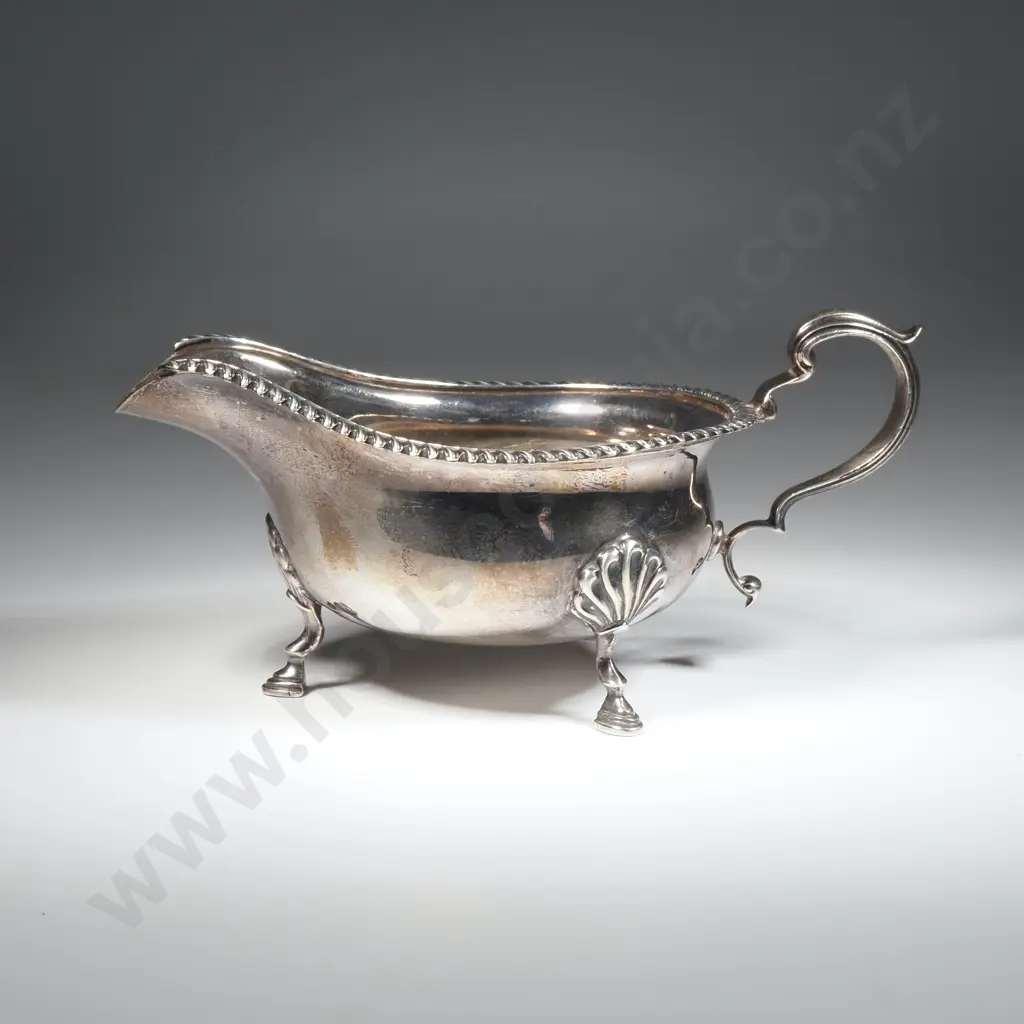 Sterling Silver Gravy Boat w Rope Edge . Elkington Birm 1969 Image 1++