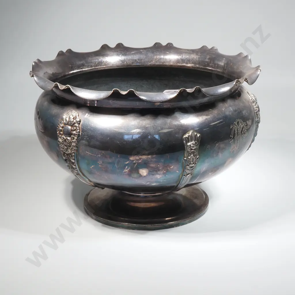 Silver Plate Walker & Hall Jardinere  Image 1++