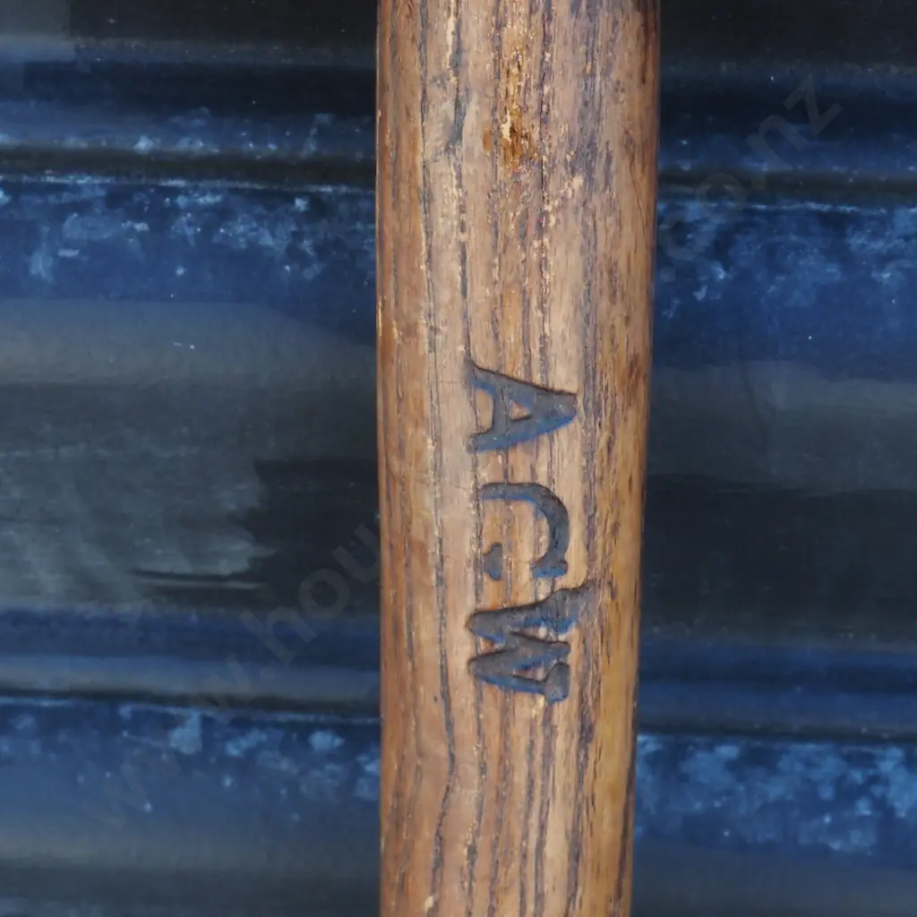 Antique Ditching Spade With Elm Handle Image 1++