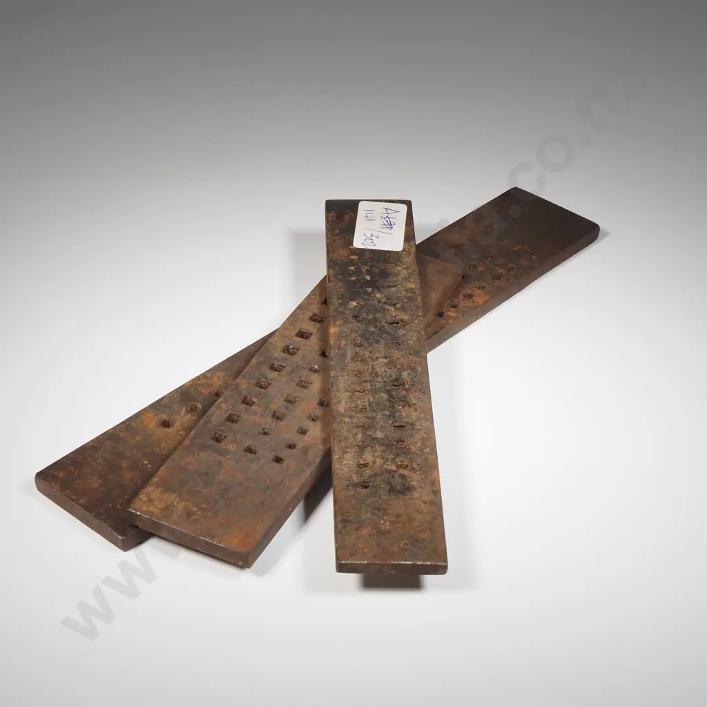 3 miscellaneous gauges - circular, semi circular & square Image 1++