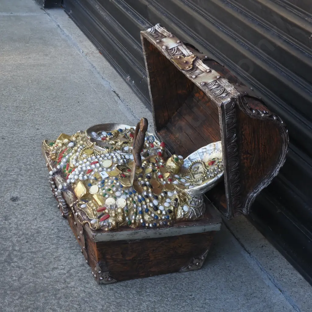 Large Life Size Resin Open Treasure Chest Containing Coins & Jewels. Image 1++