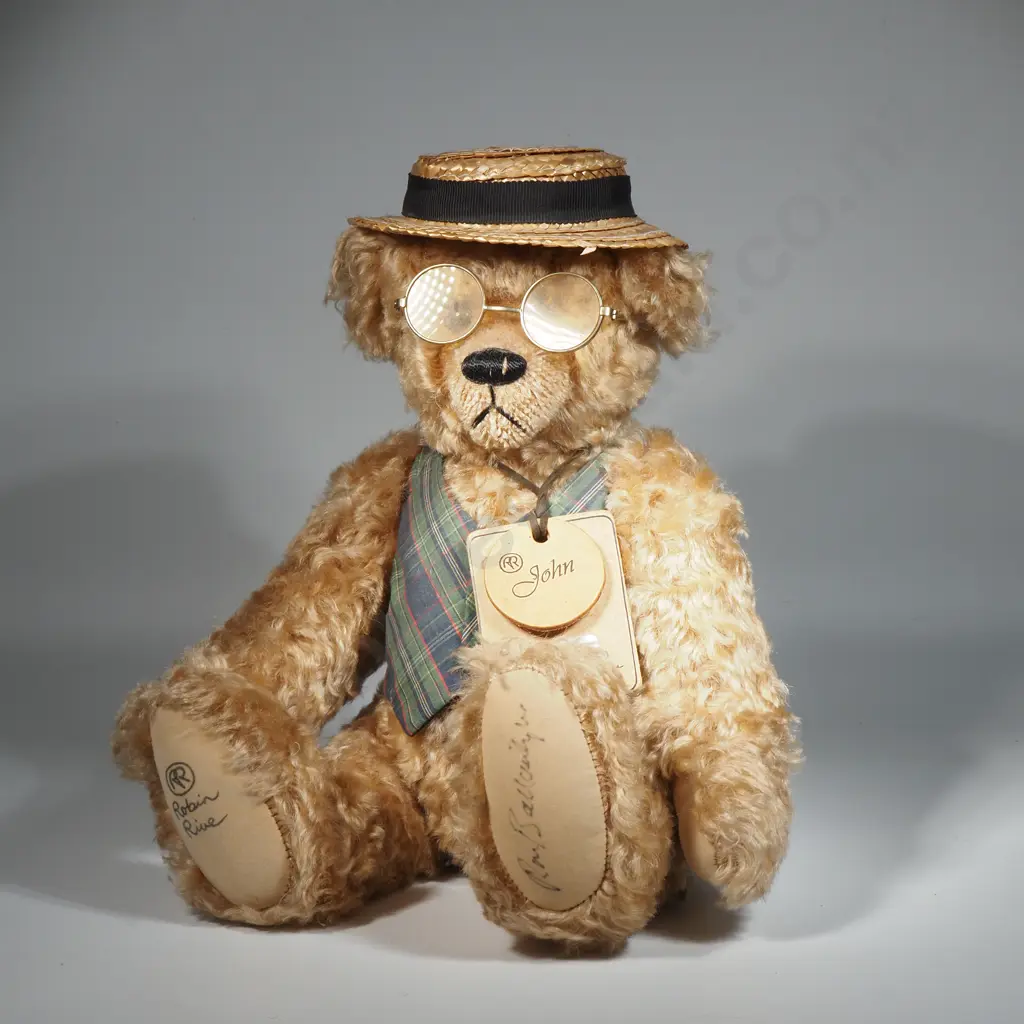 Robin Rive, Country LIfe  Jointed Limited Edition Mohair Teddy Bear "John". Signed By Richard Ballantyne Image 1++