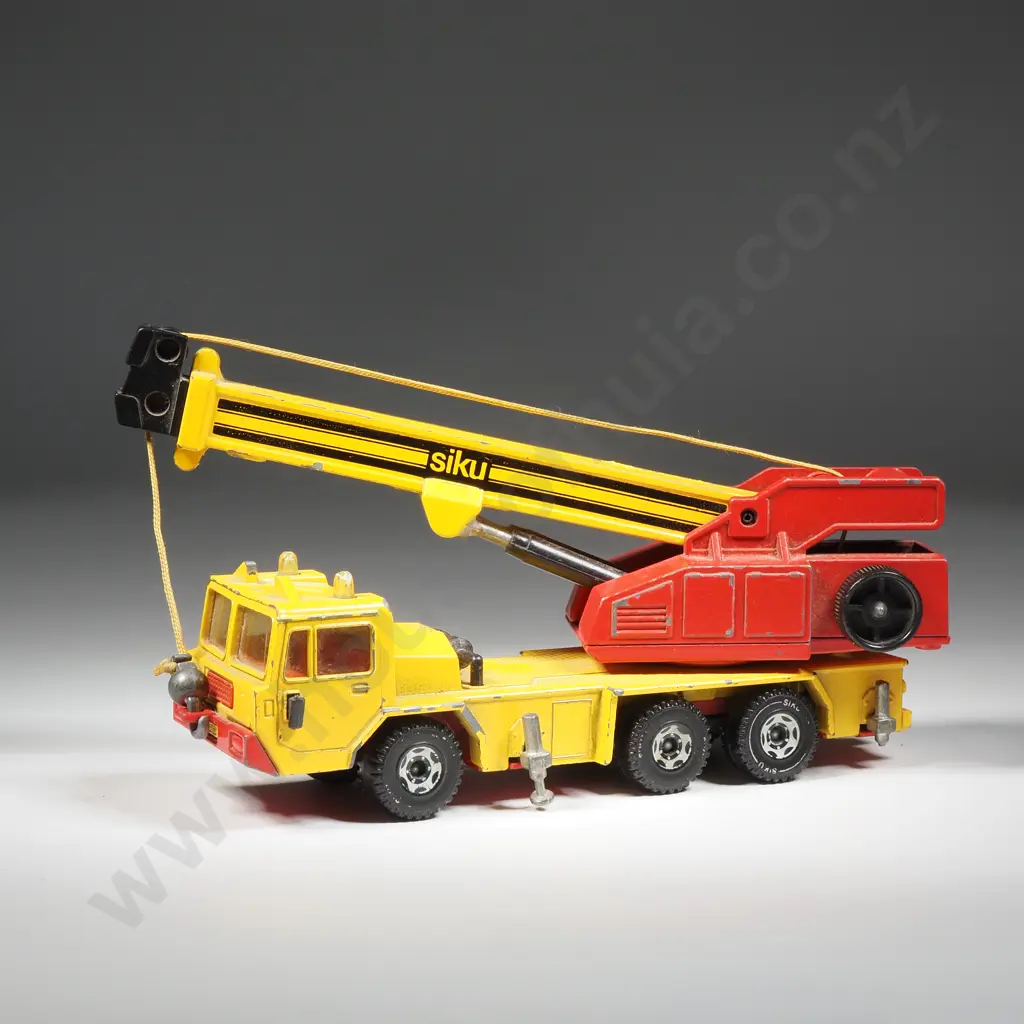 Siku 3127 Faun Crane Truck Red/Yellow  Image 1++