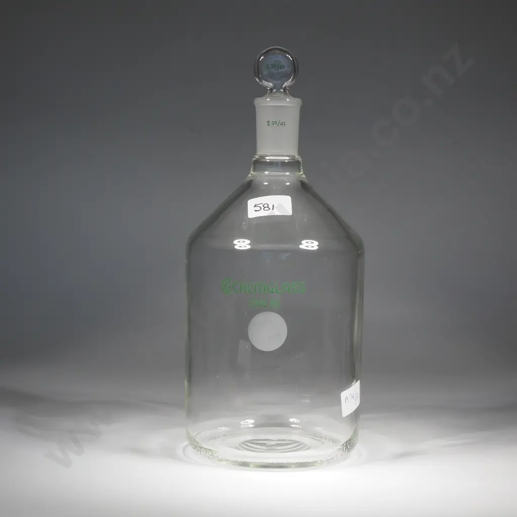Chemglass Round Bottom Flask 2000 ml Single Neck Image 1++