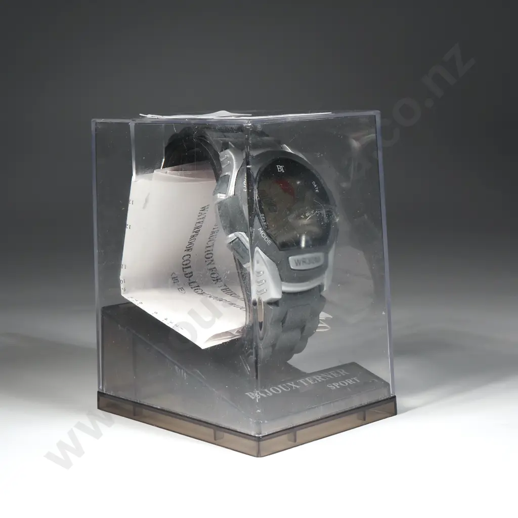 Men's two Tone Gray Tone Bijoux Terner Day Date Month Digital Sport Watch WR 30M Image 1++